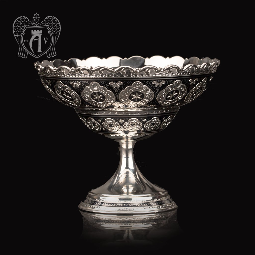 Конфетница из серебра 925 пробы «Адель»