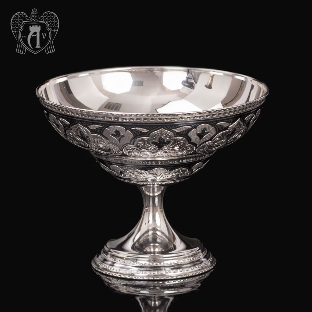 Конфетница из серебра для фруктов и сладостей «Мелани»