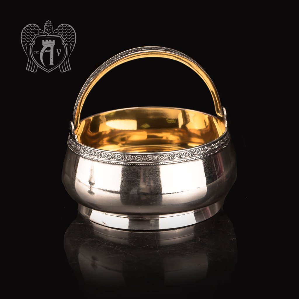 Конфетница из  серебра «Лукошко» с золочением