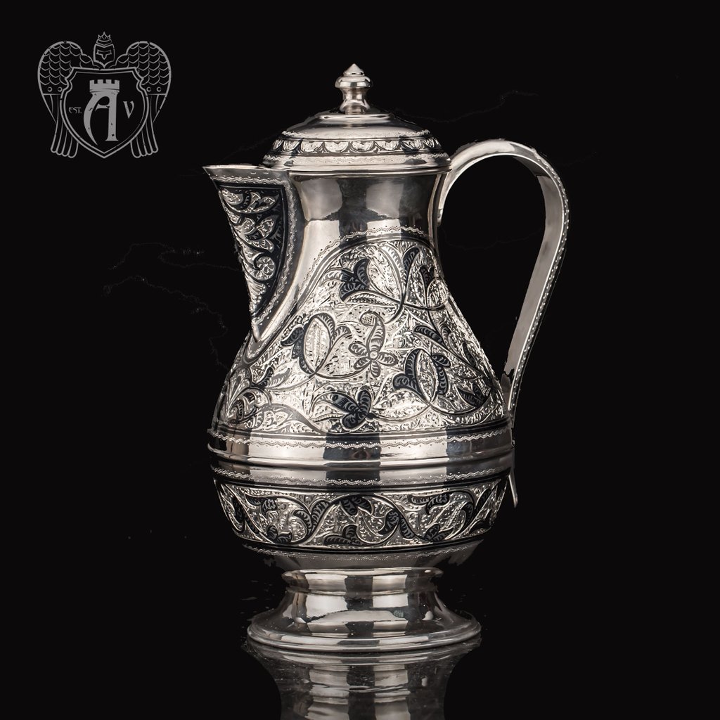 Кувшин из серебра «Тесей»