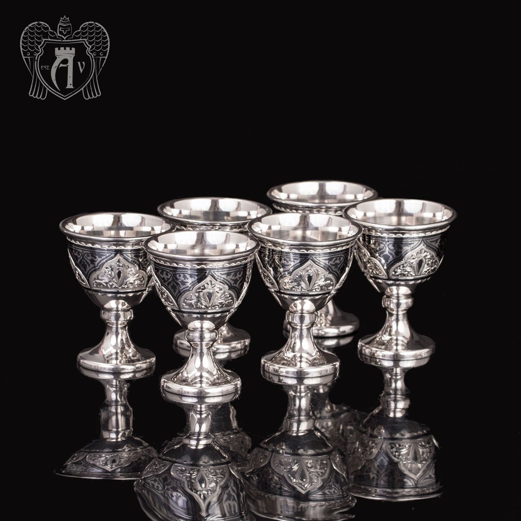 Набор рюмок из серебра «Монро» с изысканным гравированным узором 20270