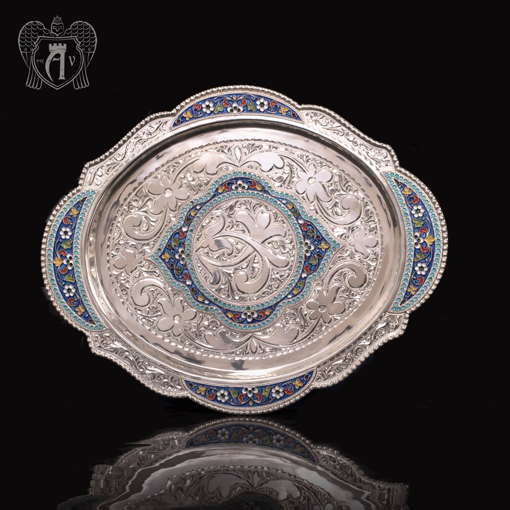 Поднос из серебра «Бенедикт» с  эмалью