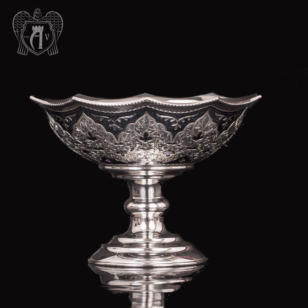 Серебряная фруктовница «Камелия»