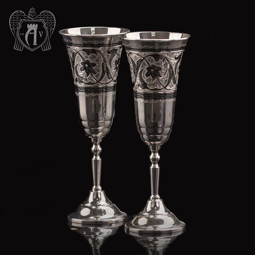 Серебряные бокалы на венчание с гравировкой для жениха и невесты «Свадебные» 2 шт