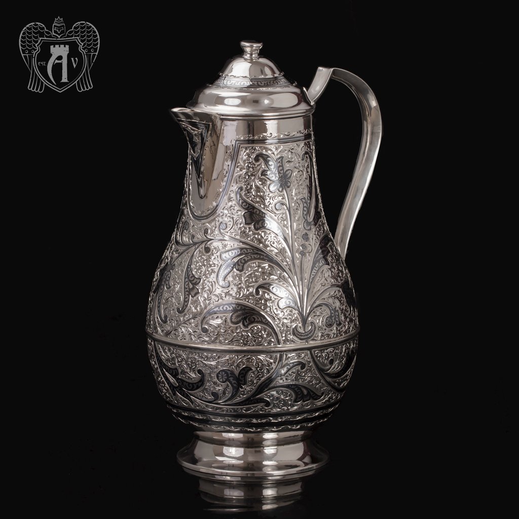 Большой кувшин для напитков из серебра «Колосс»