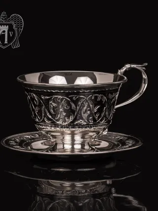 Чашка с блюдцем из серебра «Каприз»