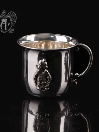 Детская  кружка из серебра для напитков  «Мальчик»
