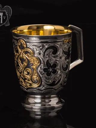 Кружка из серебра «Феникс» с золочением
