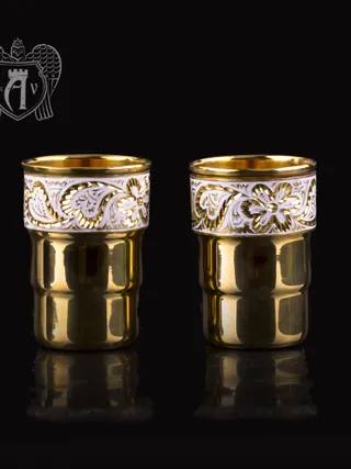 Набор  стопок  с белой эмалью