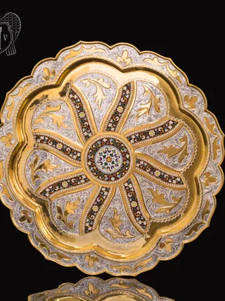 Поднос из серебра «Борджиа» с золочением и эмалью