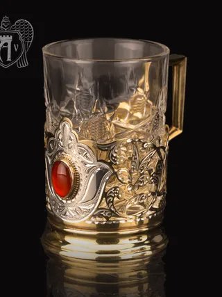 Подстаканник  из серебра с золочением с натуральным камнем «Сердолик»