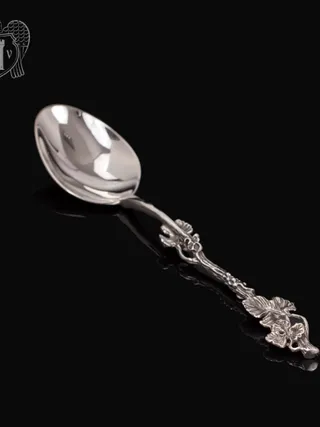 Серебряная чайная ложка  «Плющ»