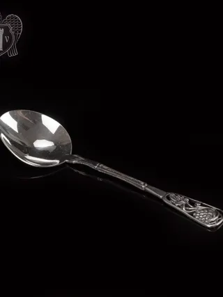Серебряная чайная ложка  «Виноград»