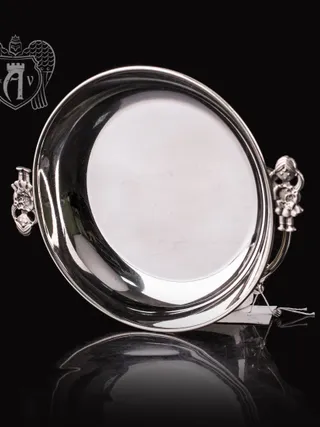 Серебряное детское блюдце «Девочка»