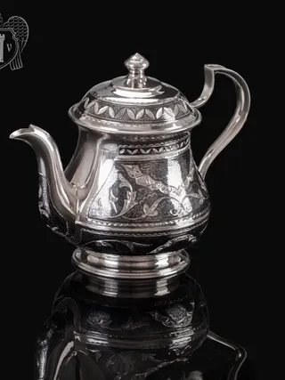Серебряный чайник «Традиция»