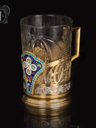 Серебряный подстаканник «Москва» с позолотой