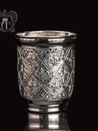Стакан из чистого серебра 999 пробы «Ключевая вода»