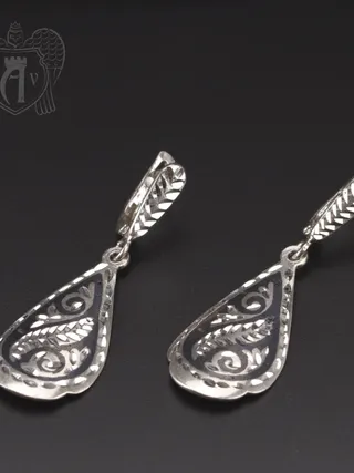 Серьги кубачинские с чернью «Капелька»