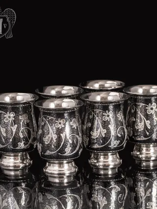 Набор серебряных стаканов «Георгин»