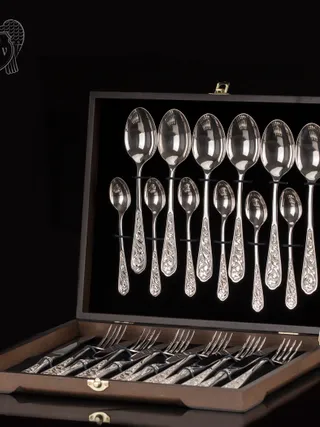 Столовый набор из серебра 925 «Виноградная лоза» 24 предмета без черни