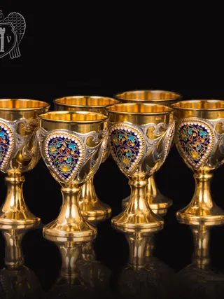 Бокалы из серебра «Тюдор»