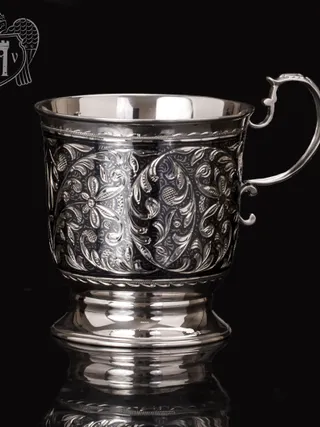 Большая кружка из серебра для напитков  «Клио»