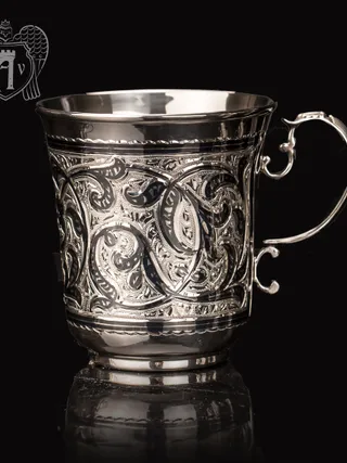 Большая кружка из серебра для напитков  «Орнелла»