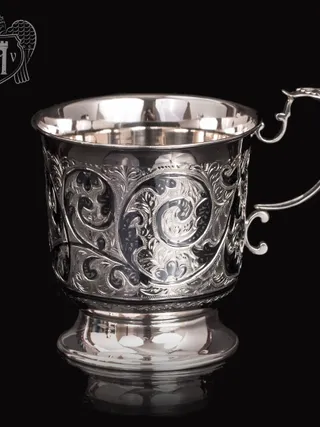 Большая кружка из серебра для напитков  «Тирион»