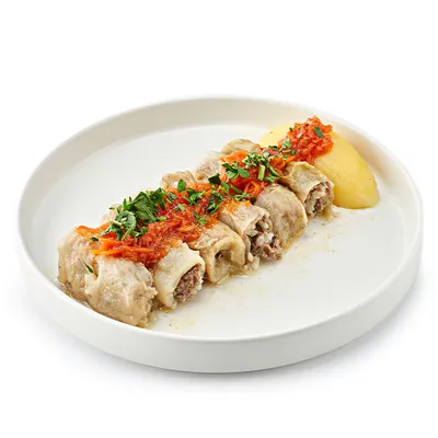 Голубцы по-домашнему с томатным соусом