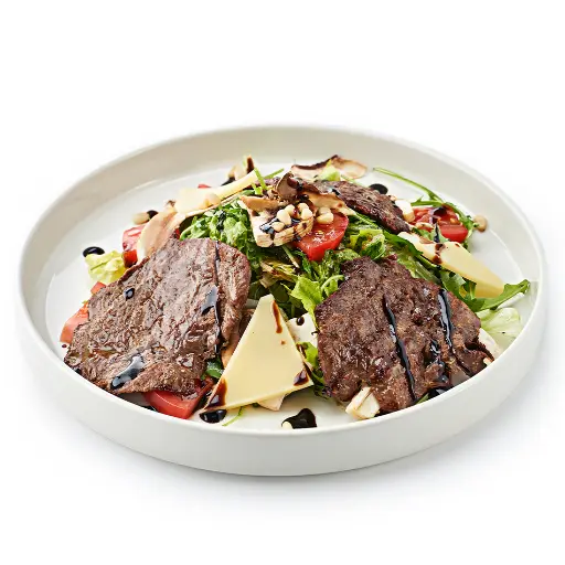 Салат теплый из телячьей вырезки