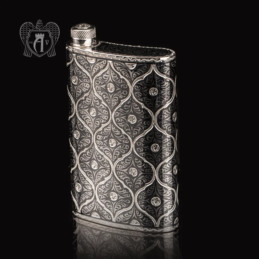 Фляжка из серебра  «Дракс»