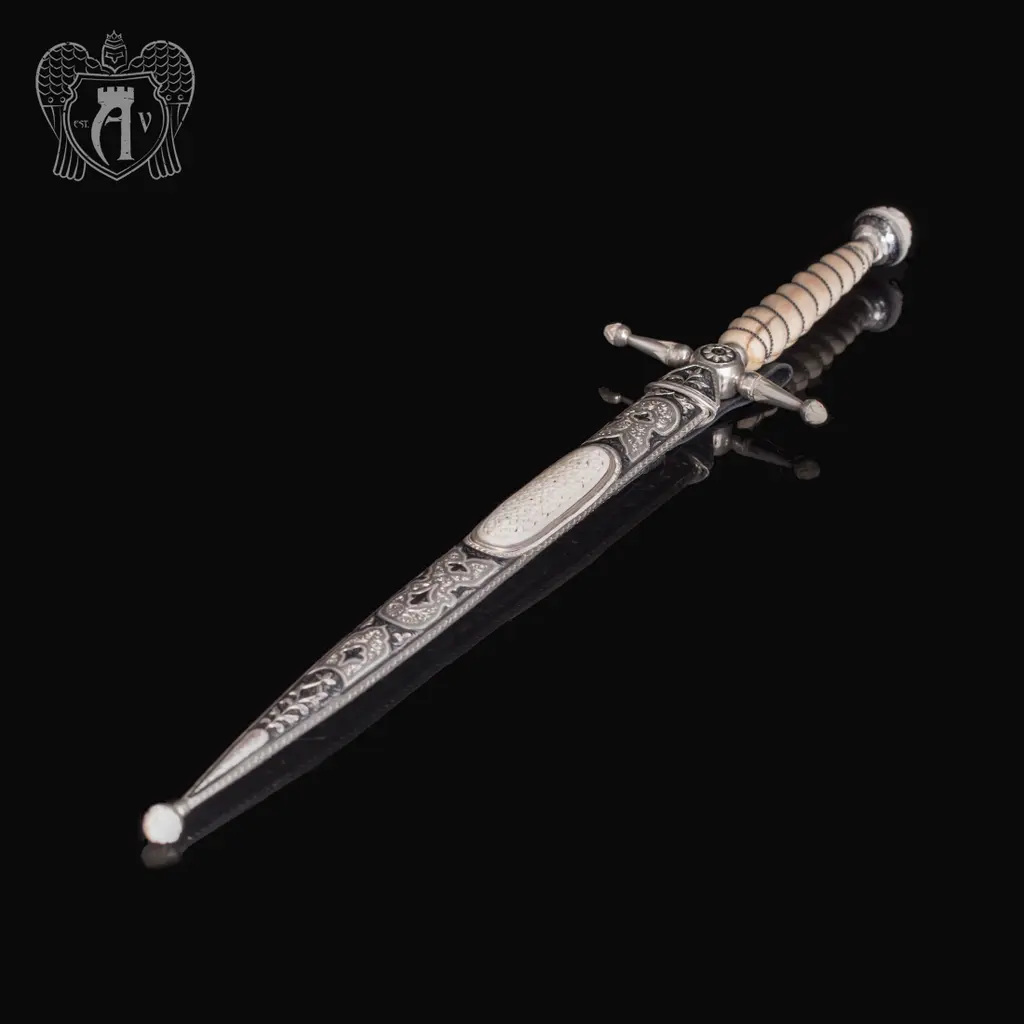 Кинжал из серебра  «Норд 2»