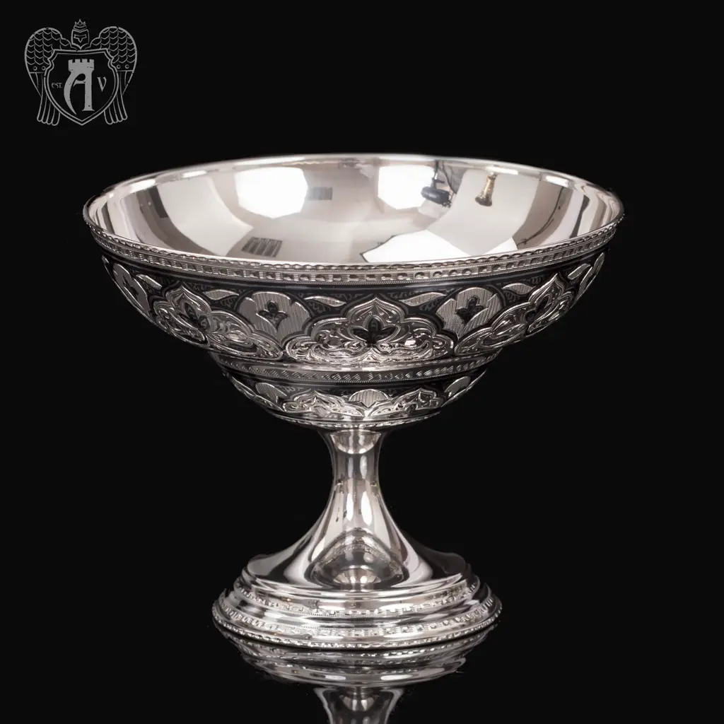 Конфетница из серебра для фруктов и сладостей «Мелани»