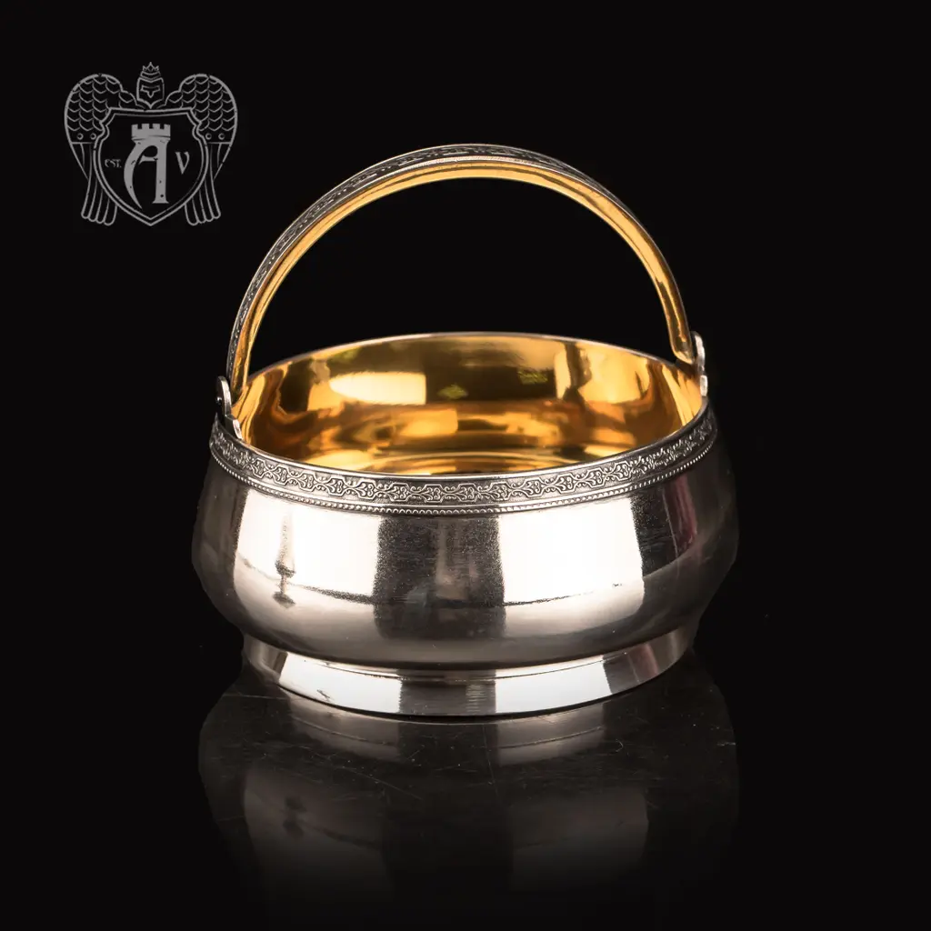 Конфетница из  серебра «Лукошко» с золочением