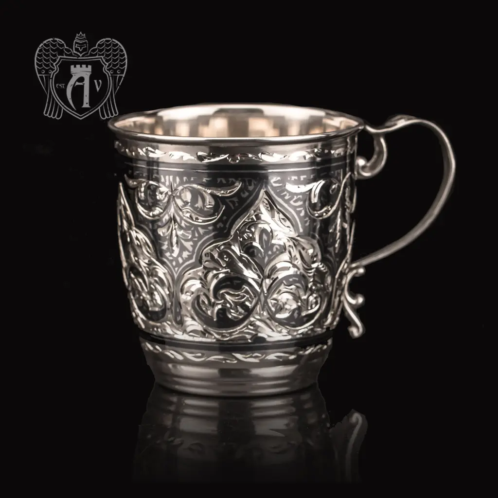 Кружка из серебра  «Патриция»