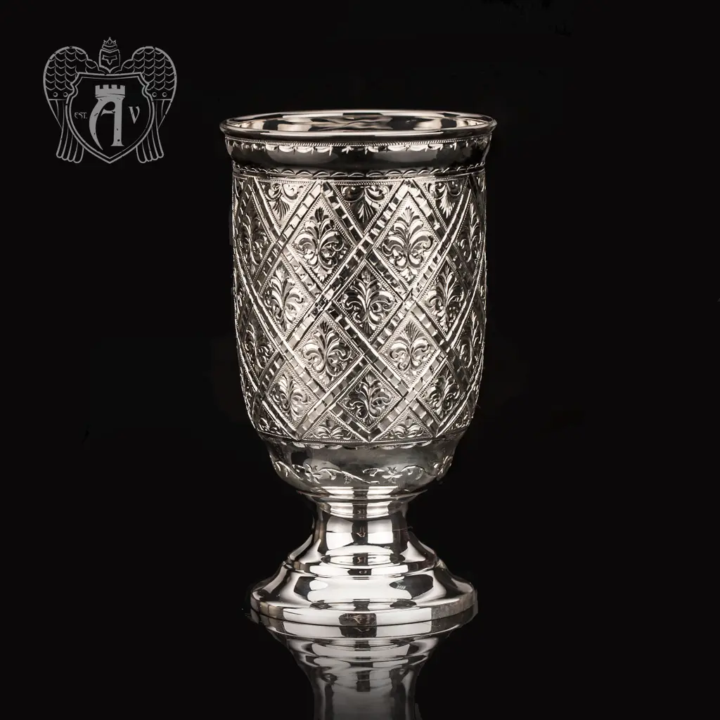 Кубок из чистого серебра 999 пробы «Оникс»