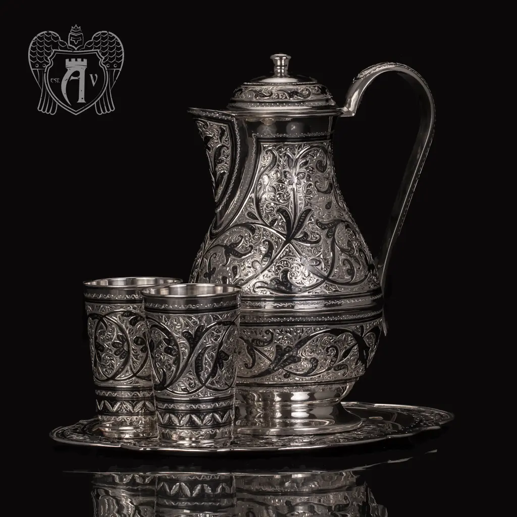 Кувшин и два стакана на подносе из серебра  «Кристалл» 925 пробы