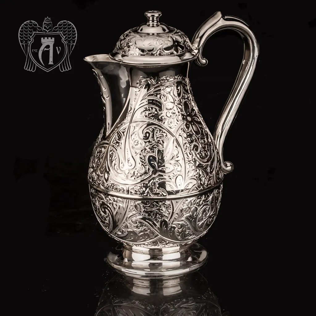 Кувшин из серебра «Нежность» без черни
