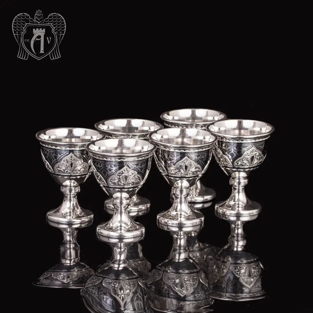 Набор рюмок из серебра «Монро» с изысканным гравированным узором 20270