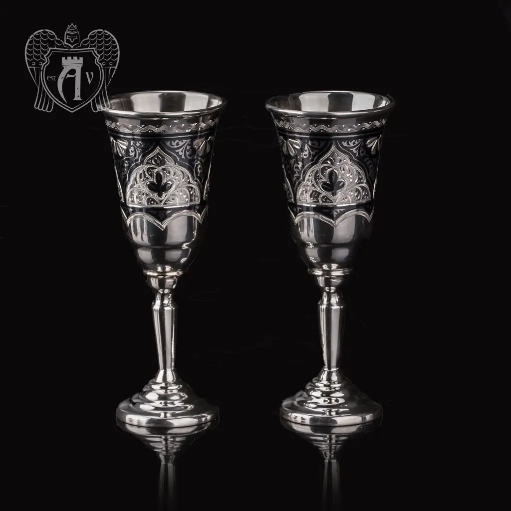 Набор рюмок из серебра «Монро» с элегантным гравированием звездного неба