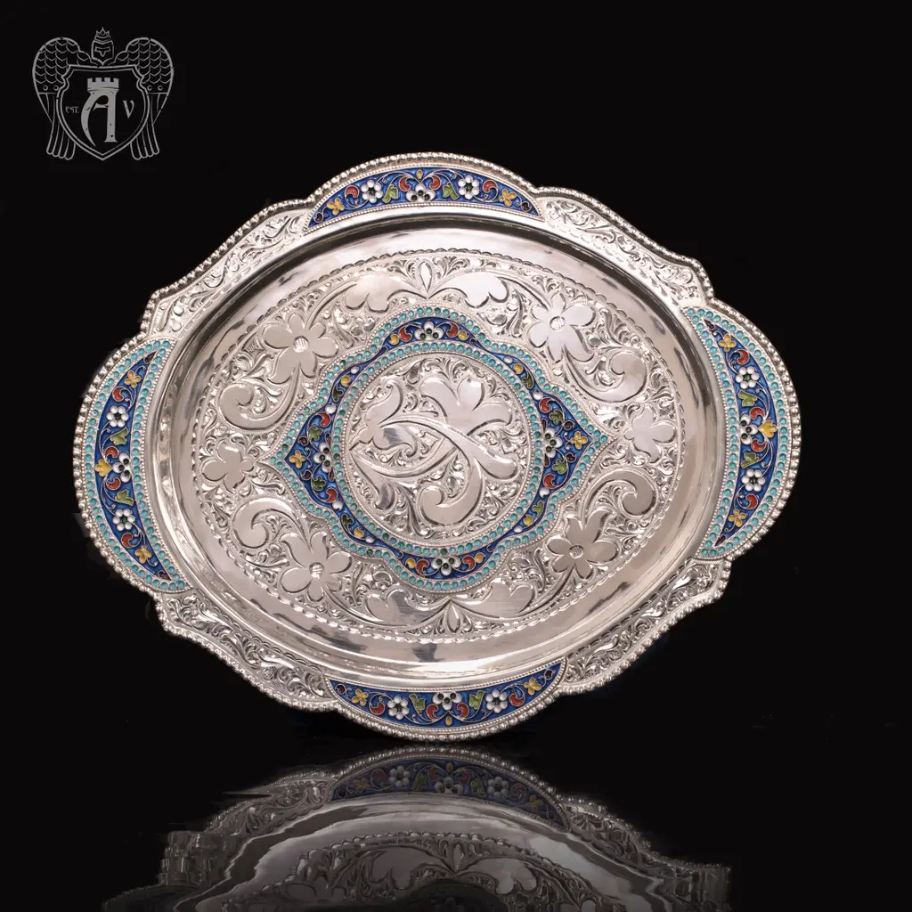 Поднос из серебра «Бенедикт» с  эмалью