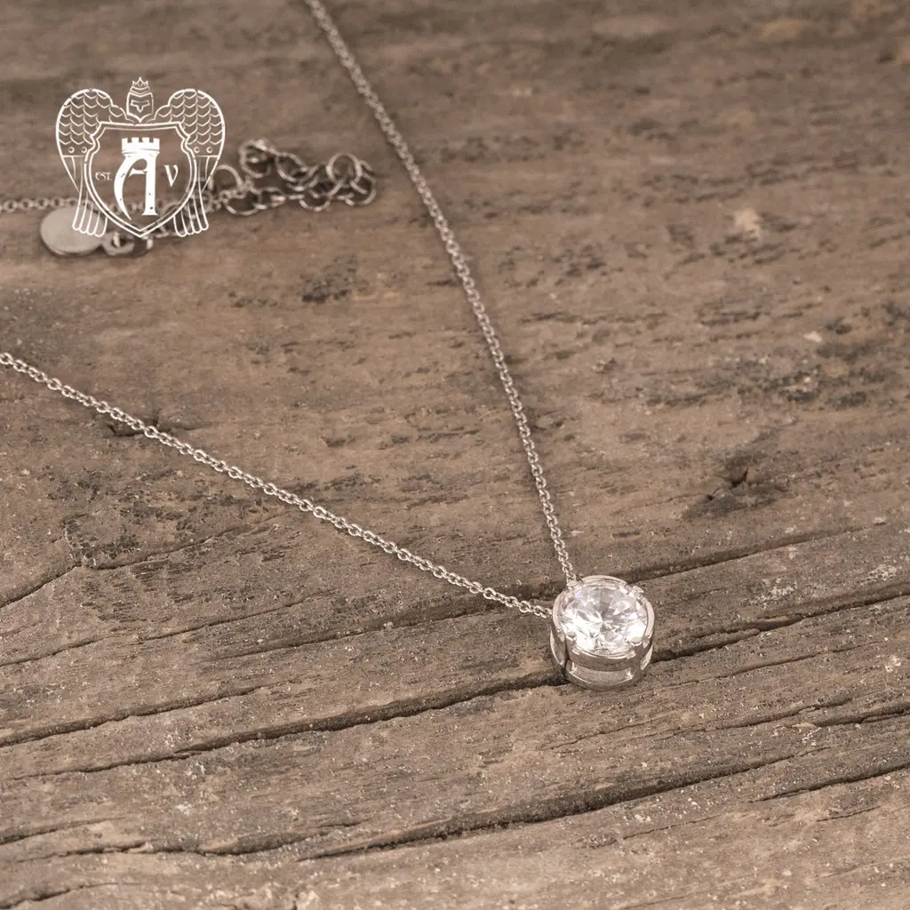 Подвеска цепь с фианитом