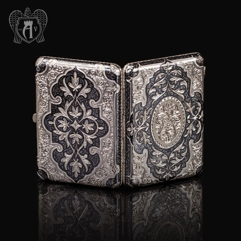 Портсигар из серебра «Доминик»