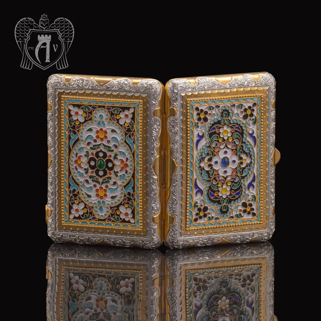 Серебряный портсигар с эмалью «Барон»