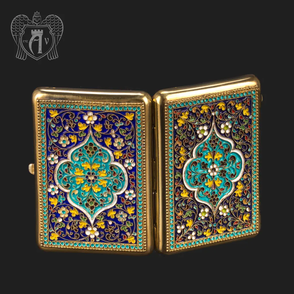 Серебряный портсигар с эмалью «Колорит»