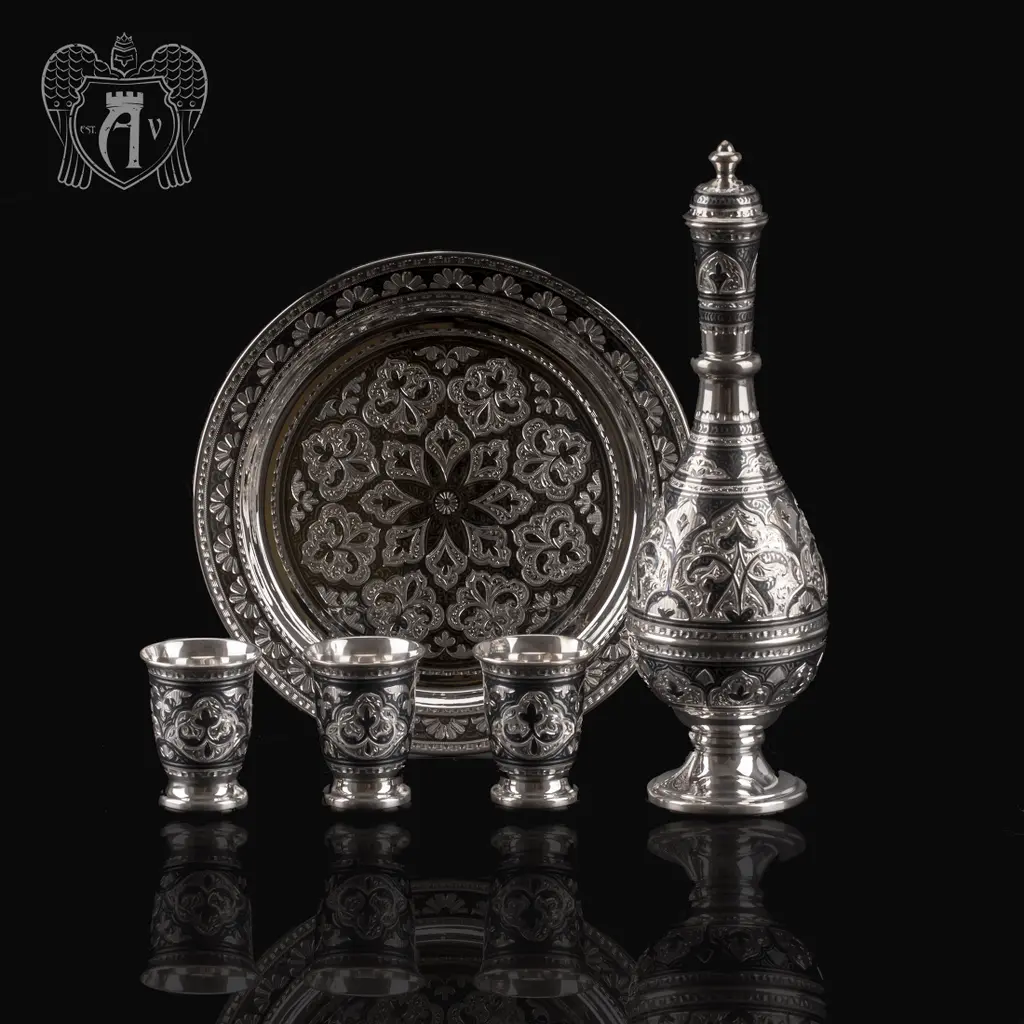 Серебряный сервиз «Шах»