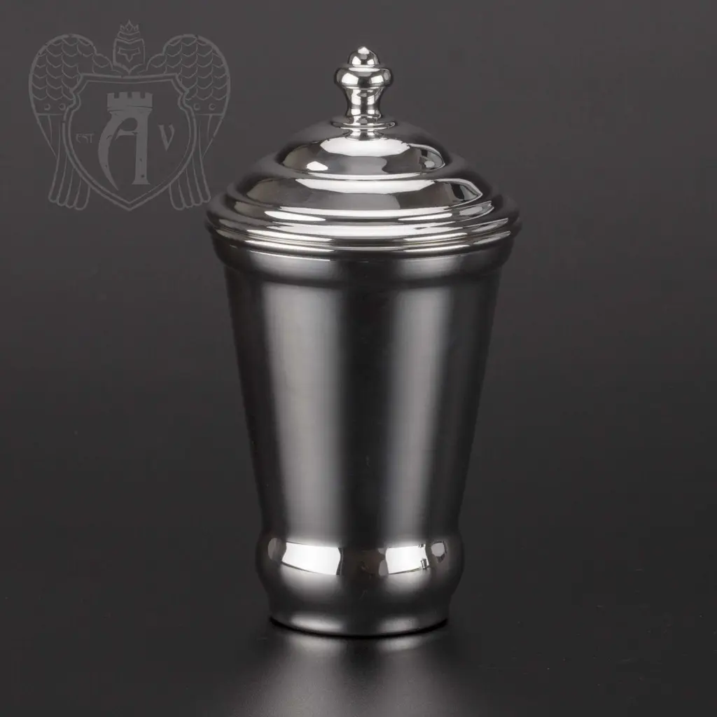 Стакан из чистого серебра 999 пробы с крышкой