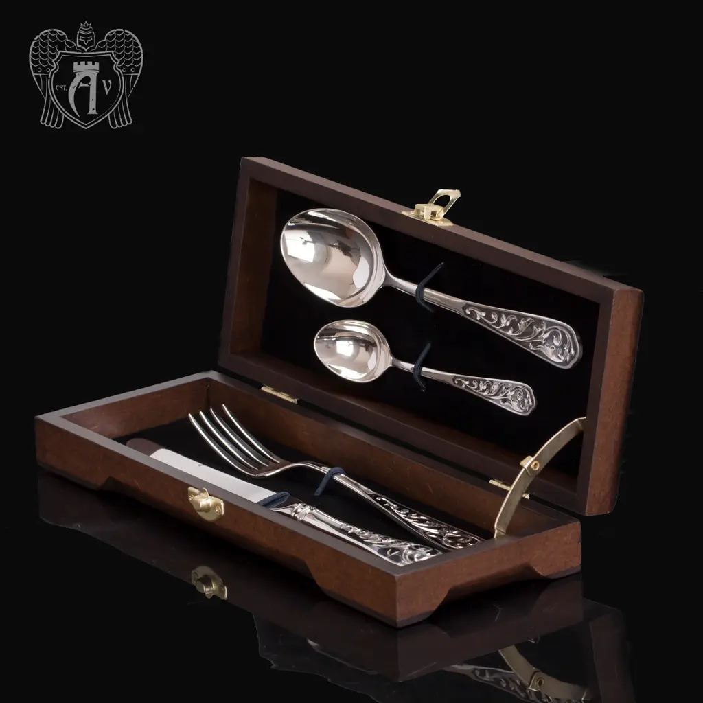 Столовый набор из серебра «Виноградная лоза» 4 предмета