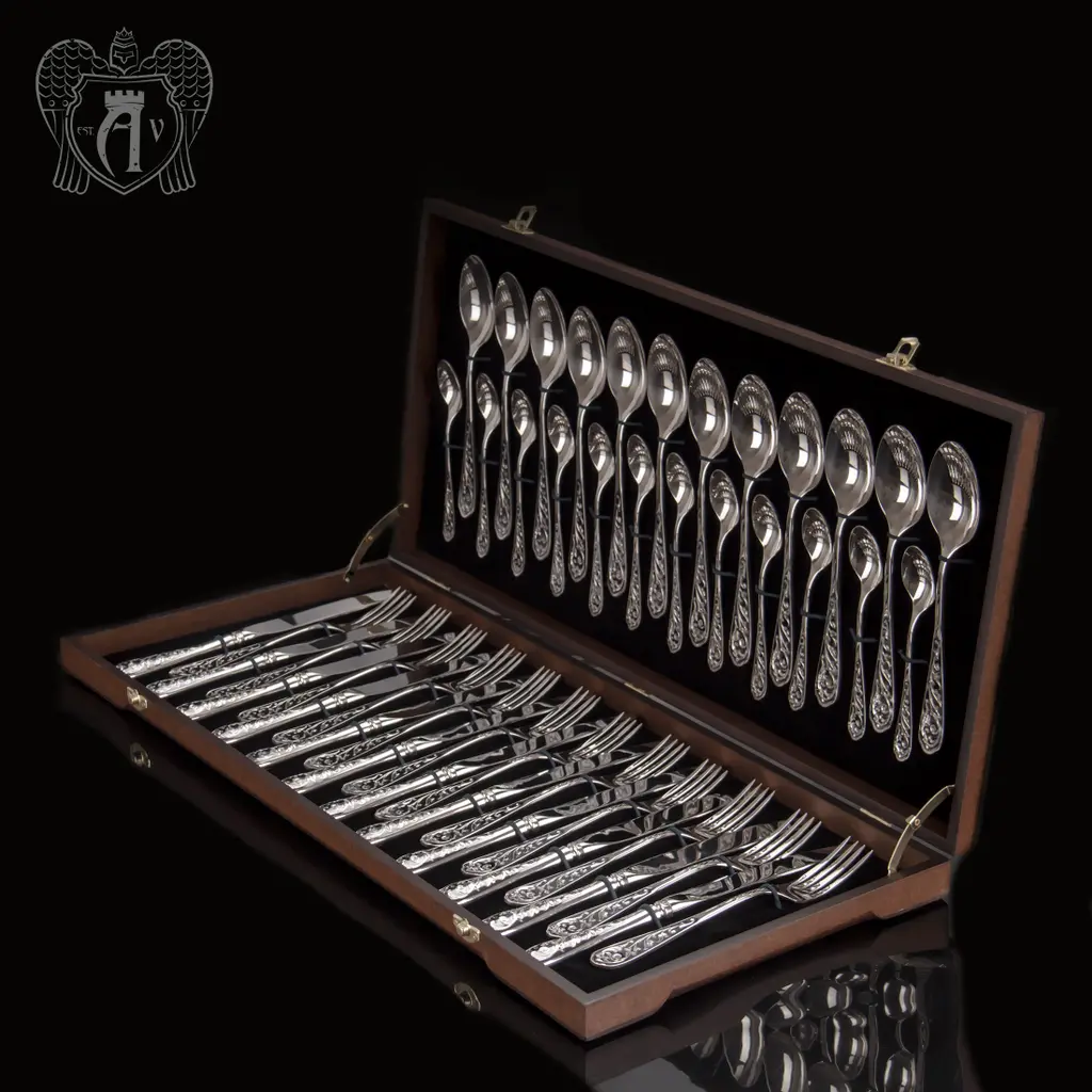 Набор столового серебра на 12 персон «Виноградная лоза» 48 предметов без черни