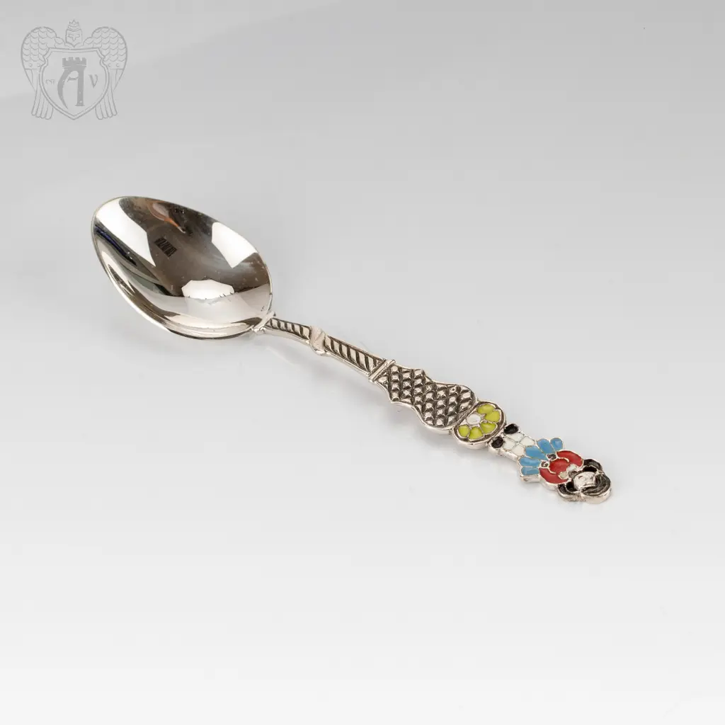 Серебряная чайная ложка с эмалью «Девочка» - фото 2